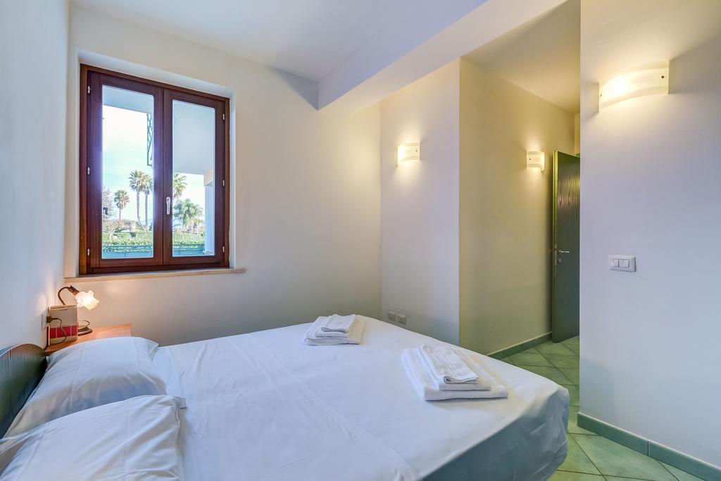 Terra Felice Aparthotel San Felice Circeo Exterior photo