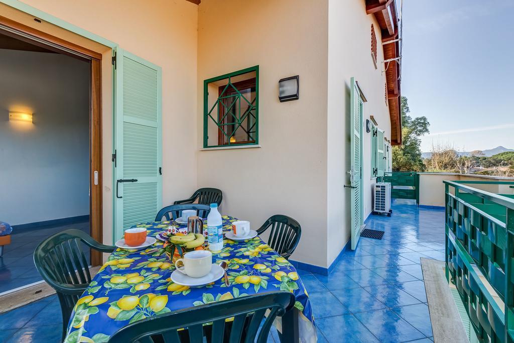 Terra Felice Aparthotel San Felice Circeo Exterior photo