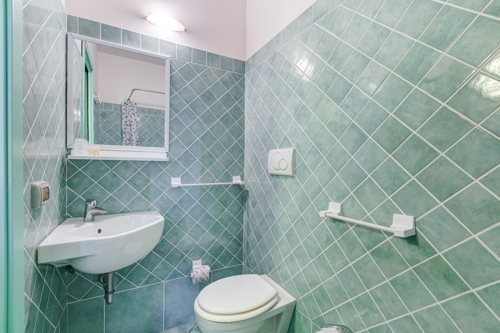 Terra Felice Aparthotel San Felice Circeo Room photo
