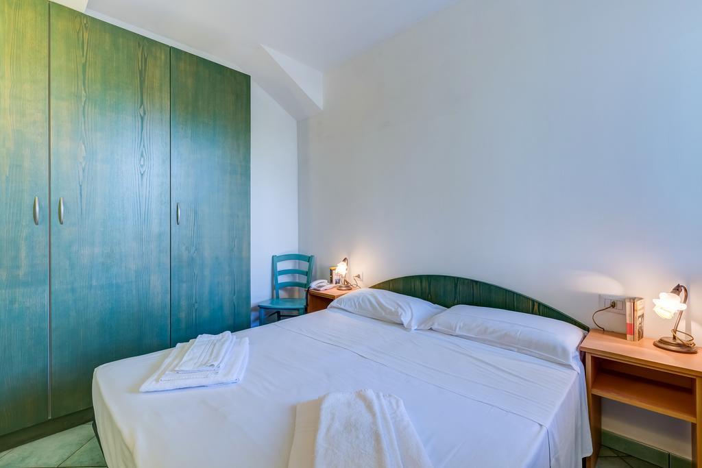 Terra Felice Aparthotel San Felice Circeo Room photo